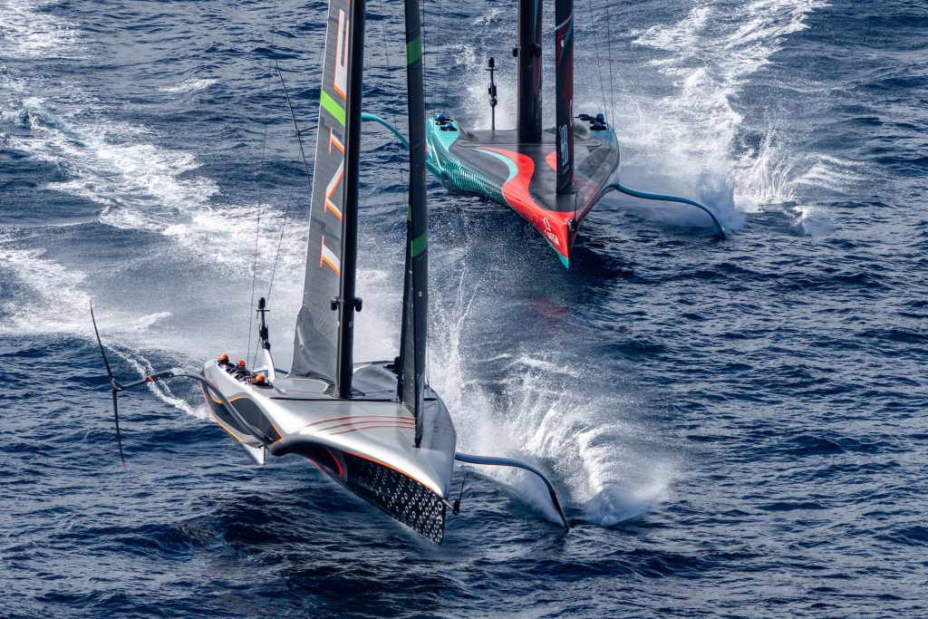 INEOS Britannia and Kiwis, America's Cup final