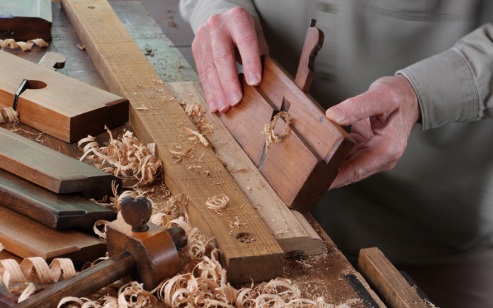 Untitled design - 2024-10-08T153048.420 Shaping an ovolo with a No 10 hollow